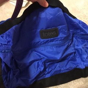 Tote bag that folds small